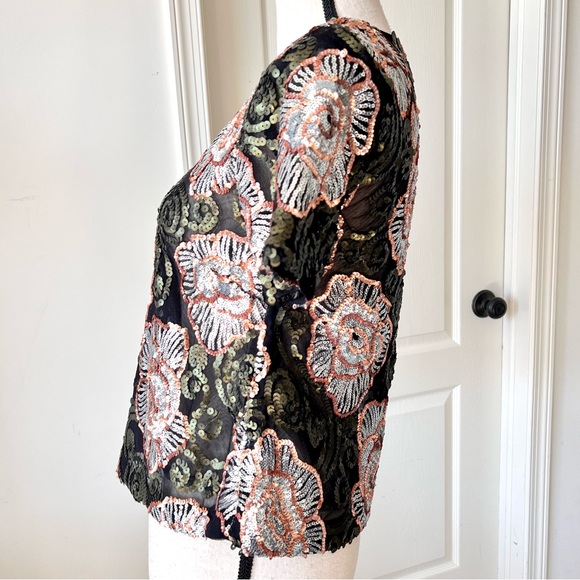 ENDLESS ROSE Mesh And Sequin Floral Cropped Blouse—SZ. Small - Picture 7 of 17